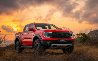 Clip Ford giới thiệu Ranger Raptor 2023